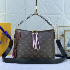 Louis Vuitton Hobo Bags